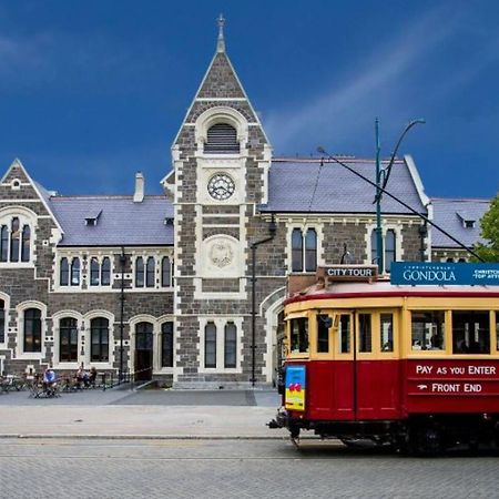 Central City Awaits 2 Bed 2 Bath With Carpark Christchurch Exterior photo