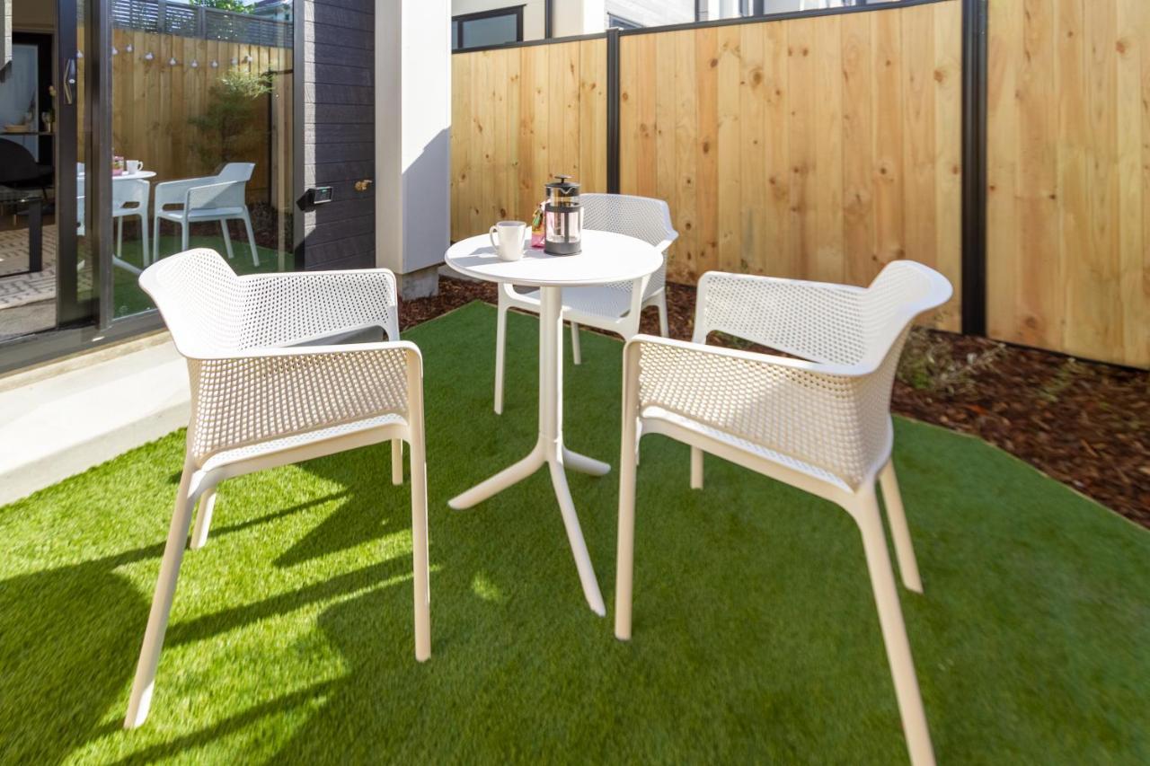 Central City Awaits 2 Bed 2 Bath With Carpark Christchurch Exterior photo