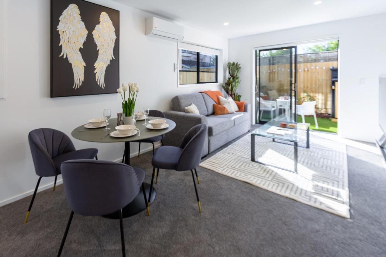 Central City Awaits 2 Bed 2 Bath With Carpark Christchurch Exterior photo