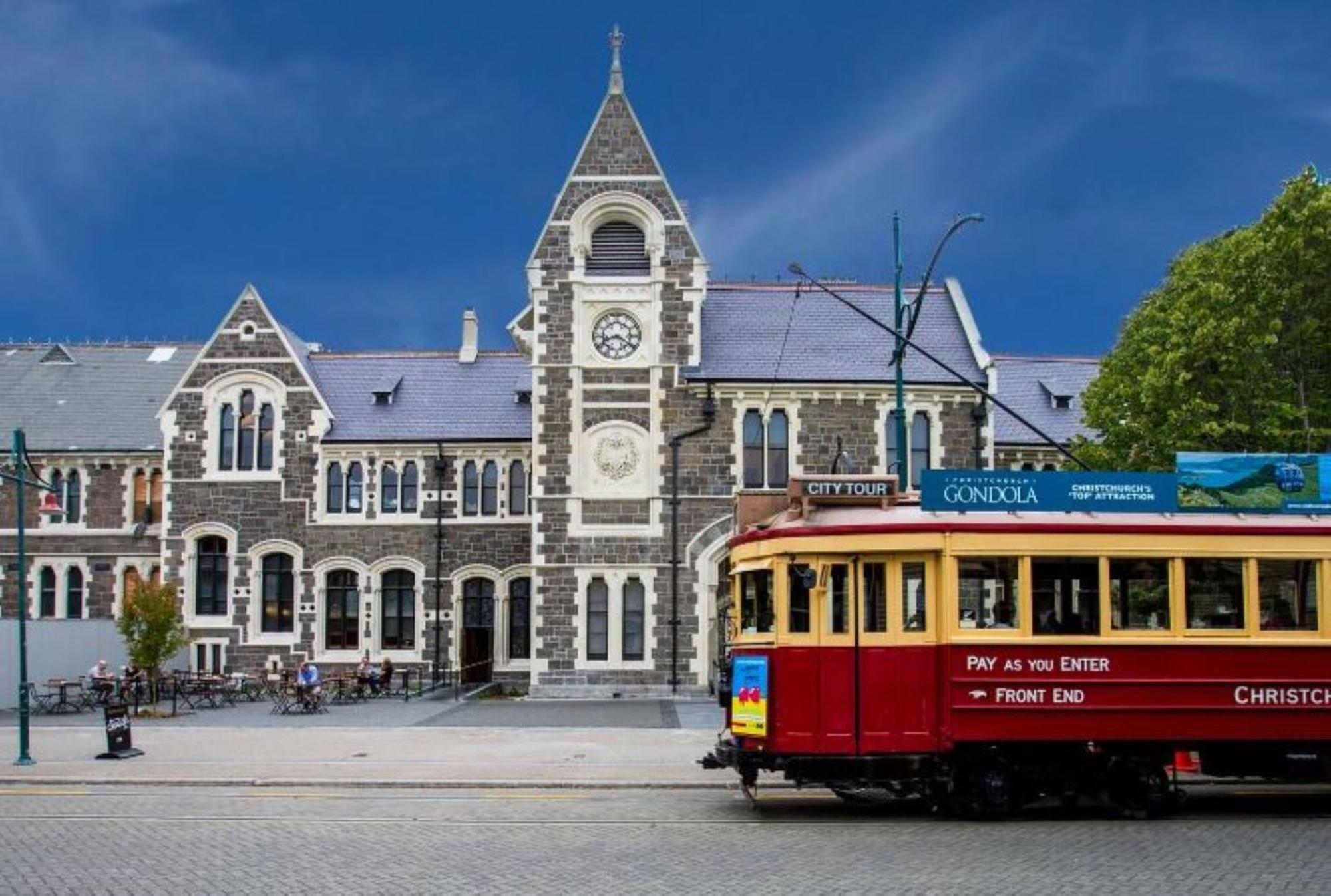 Central City Awaits 2 Bed 2 Bath With Carpark Christchurch Exterior photo